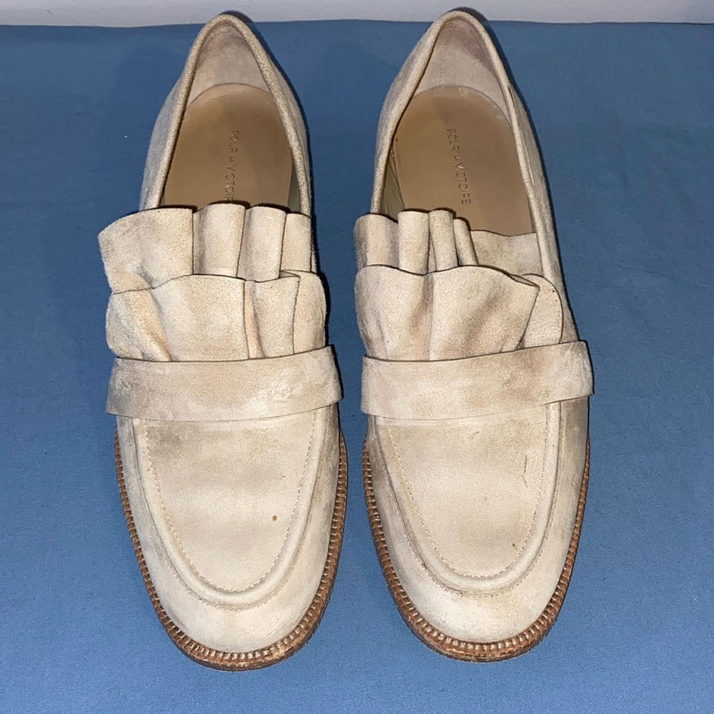 Pour la Victoire women’s sz. 8.5, suede, pre-owned, Tensley